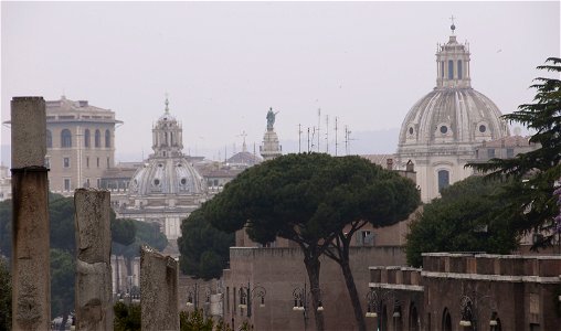 Roman skyline photo