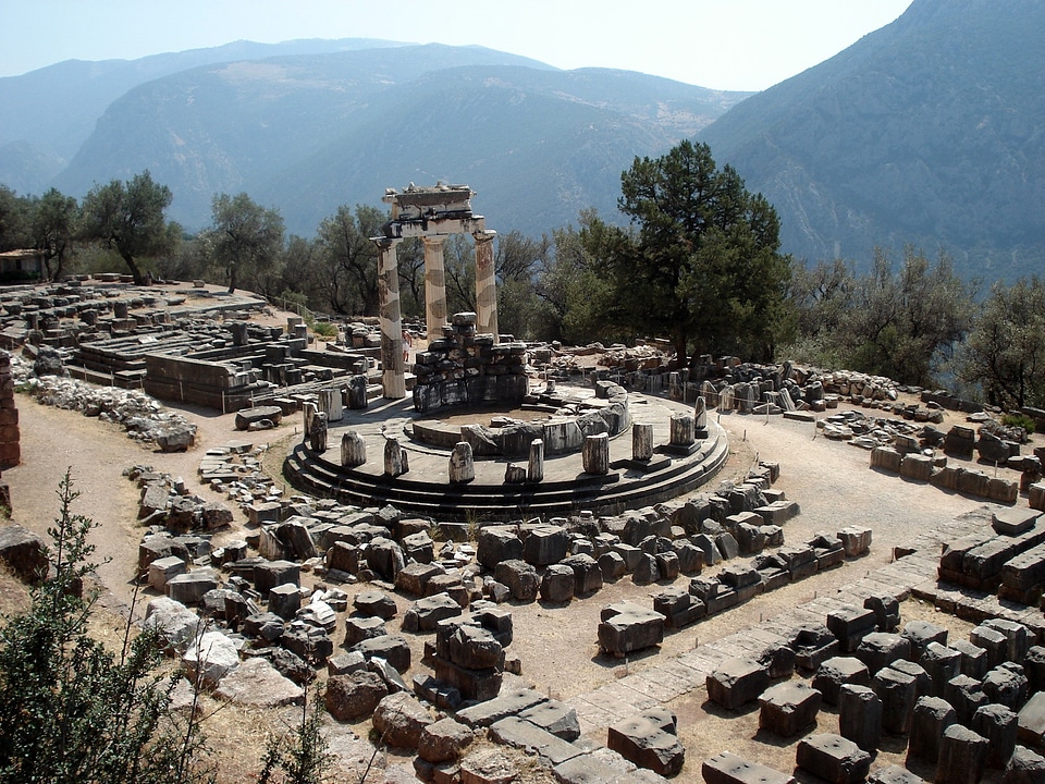 Delphi ancient site greece