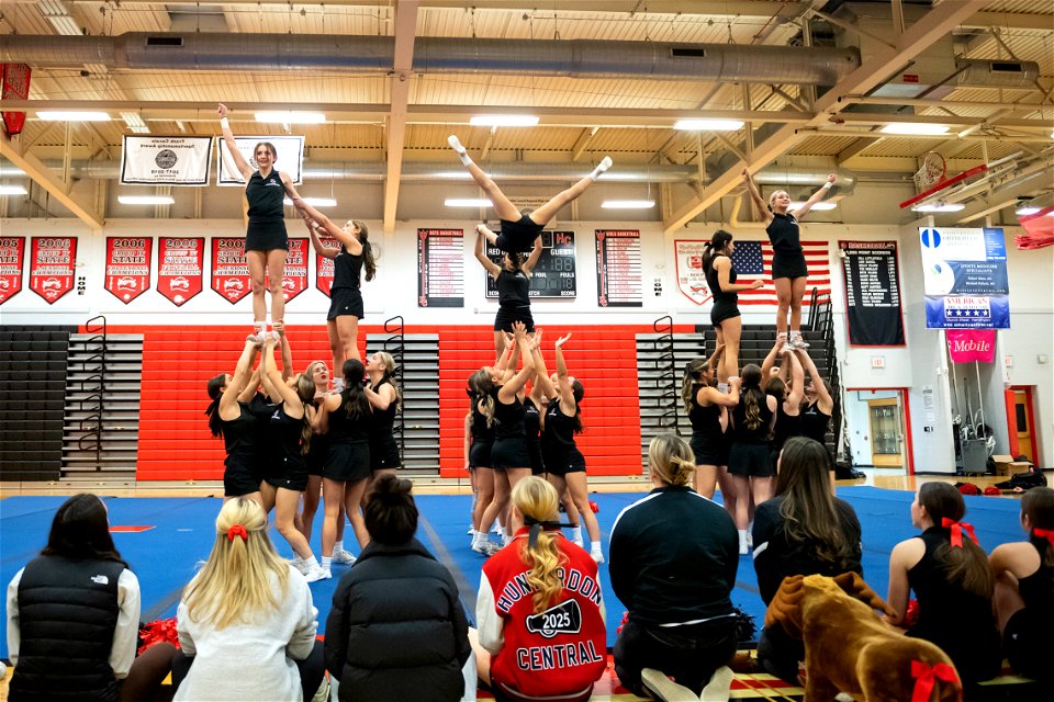 Cheer-9140