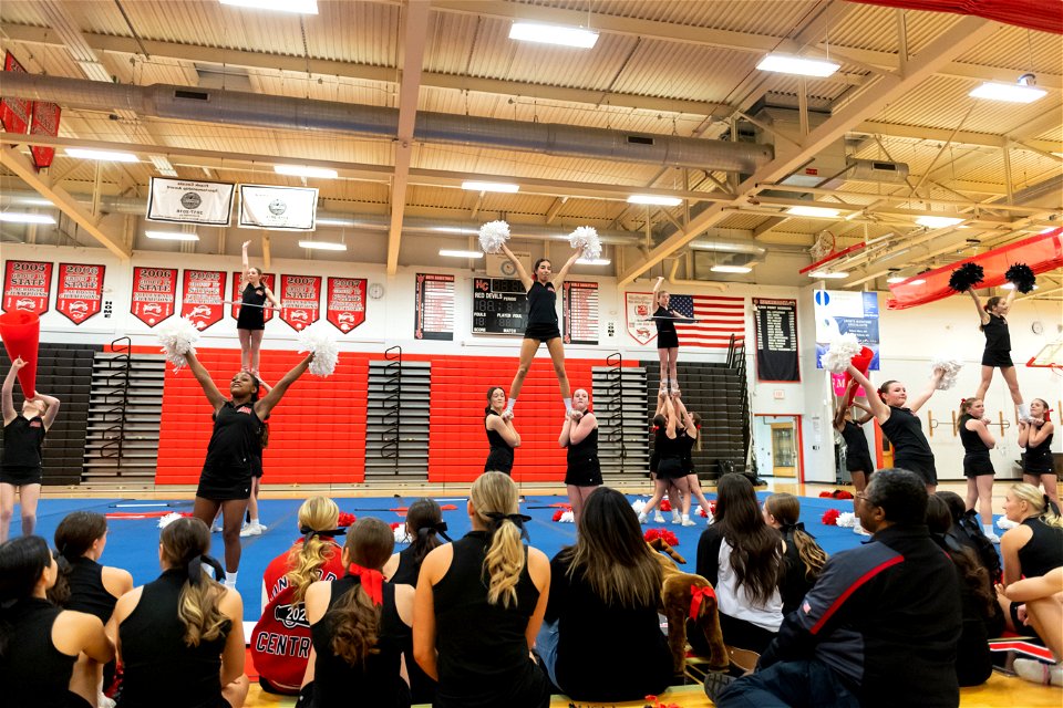 Cheer-9018