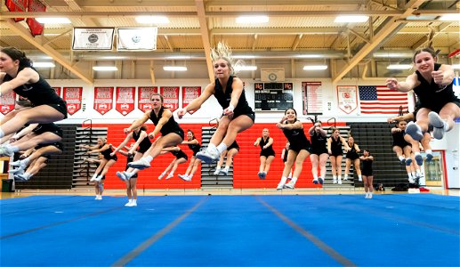 Cheer-9266