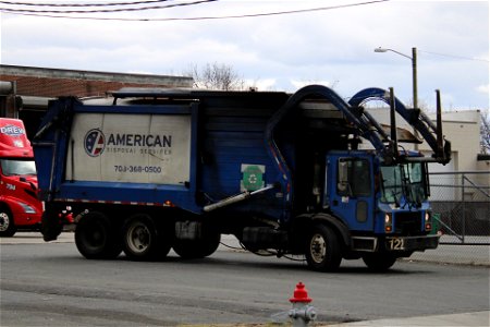 American Disposal Truck 122 | Mack MR Heil Half/Pack