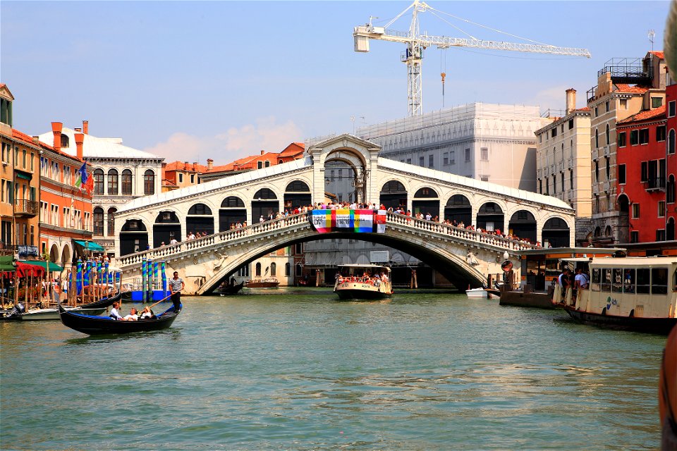 Rialto Bridge in Venice, Italy