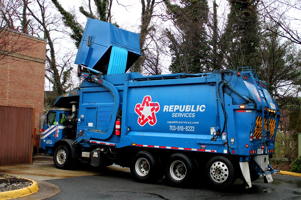 Republic Services Truck 1353 | Autocar ACX Heil Half/Pack