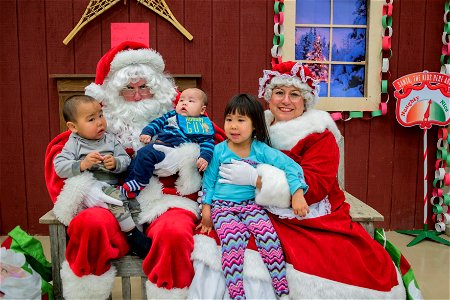 Emmonak welcomes Santa to town photo