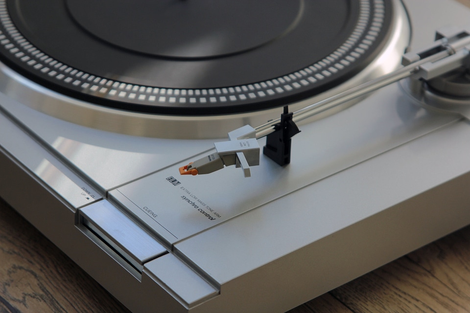 Semi Automatic Synchro Control turntable