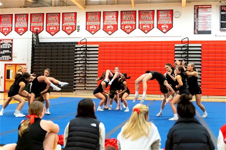 Cheer-9036