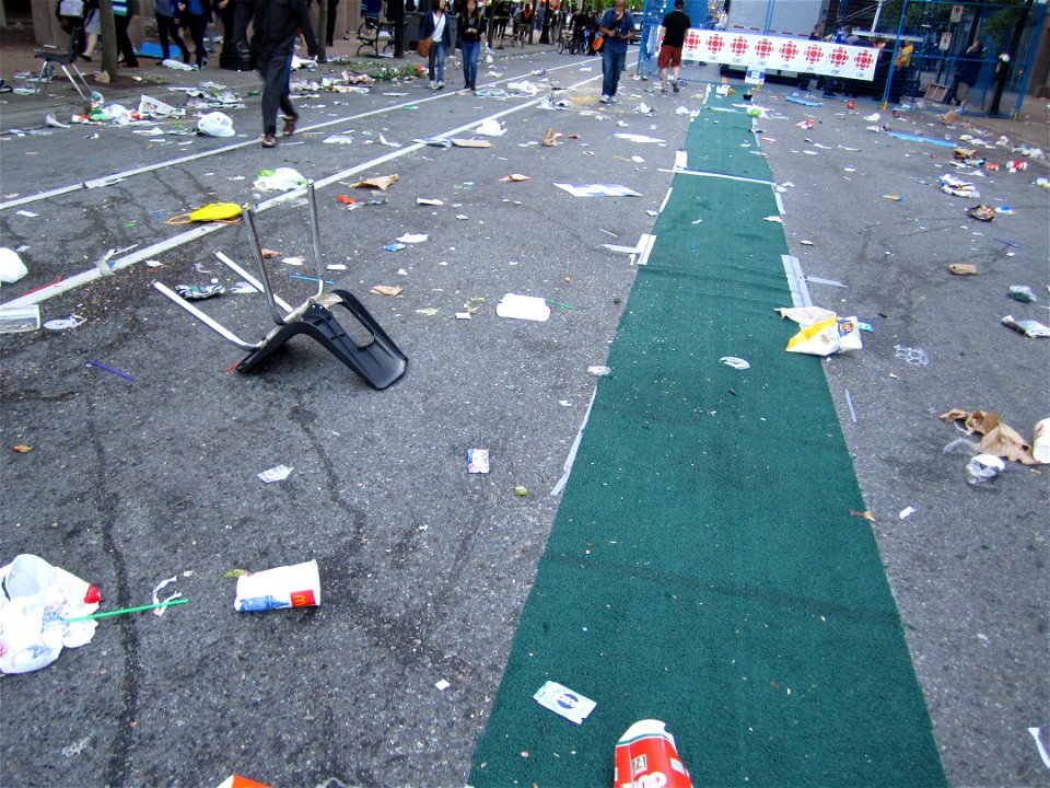 Vancouver riot photo