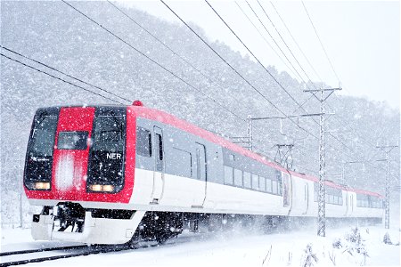 7A A特急スノーモンキー 長野電鉄2100系E1編成(2021-12-31) photo