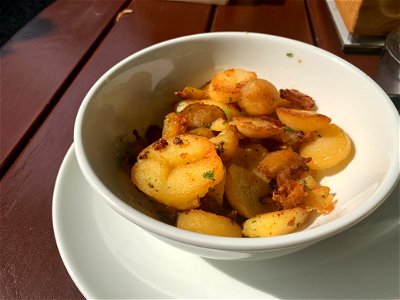fried potatoes photo