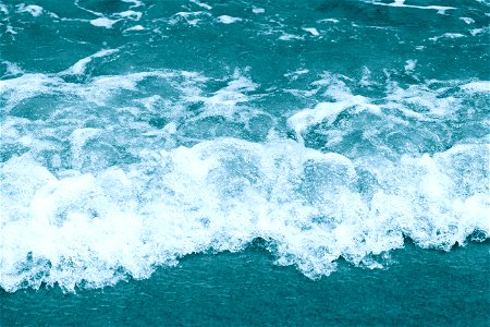 Teal Blue Green Ocean Wave Wallpaper 2021 photo