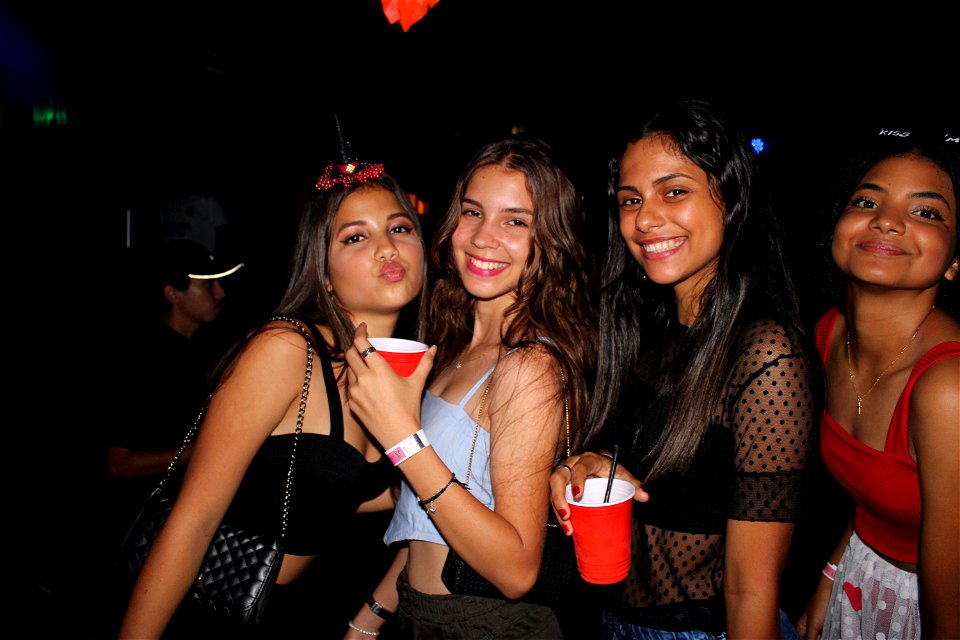 HALLOWEEN PARTY