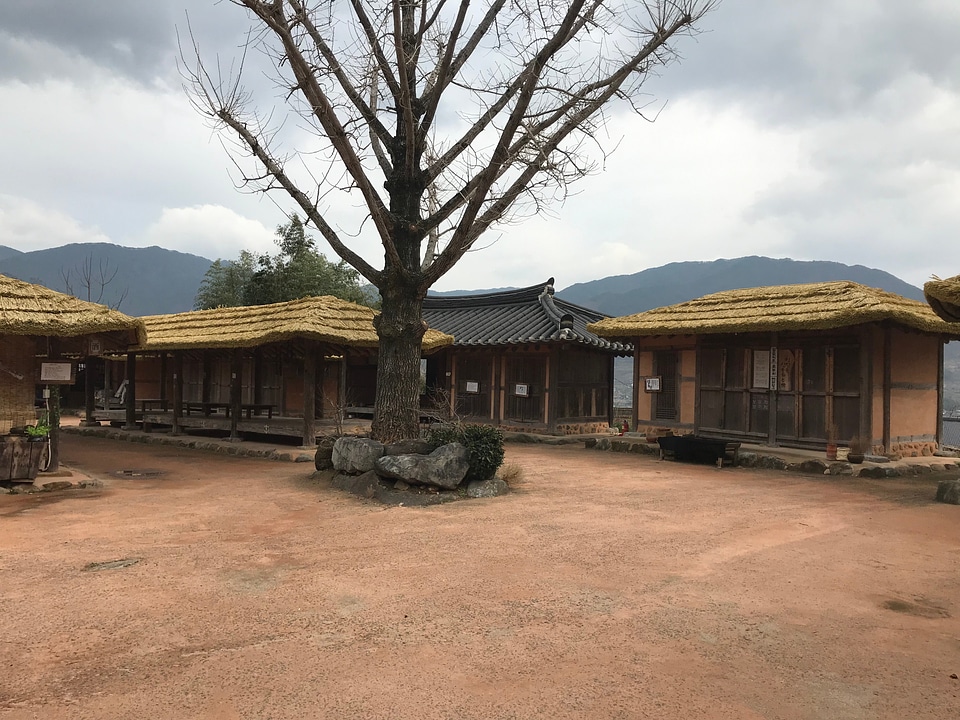 Land Toji drama set in Hadong South Korea