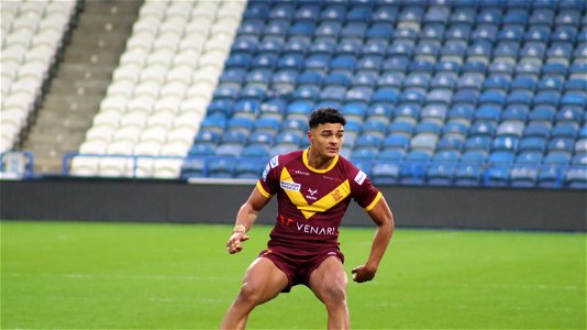 Will Pryce playing for Huddersfield Giants =