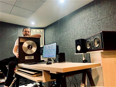 Platinum Music Producer - OsmiaMusic photo