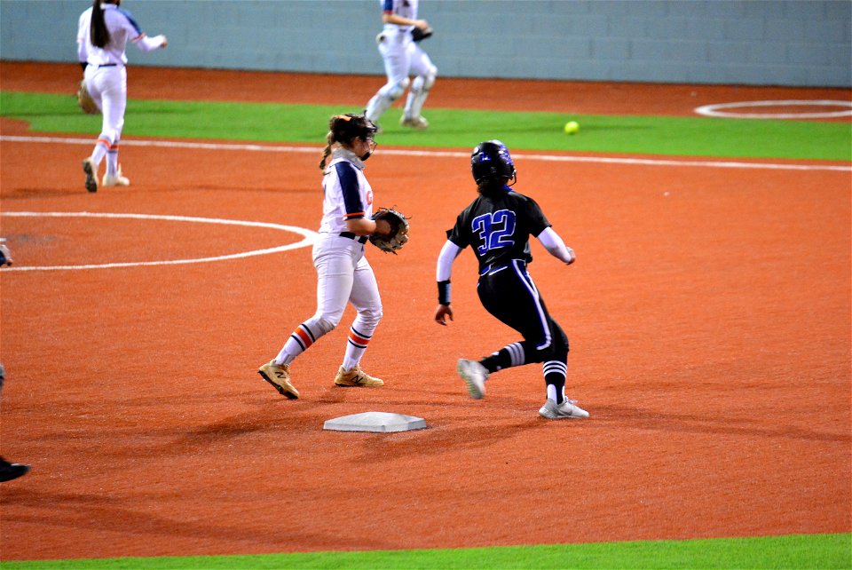 G town vs. Glenn