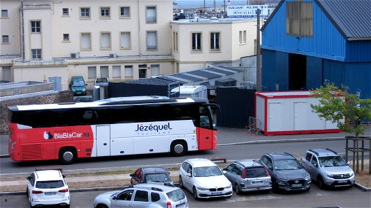 Car BlaBlaCar VDL Futura (Jézéquel Tourisme) au port de Brest