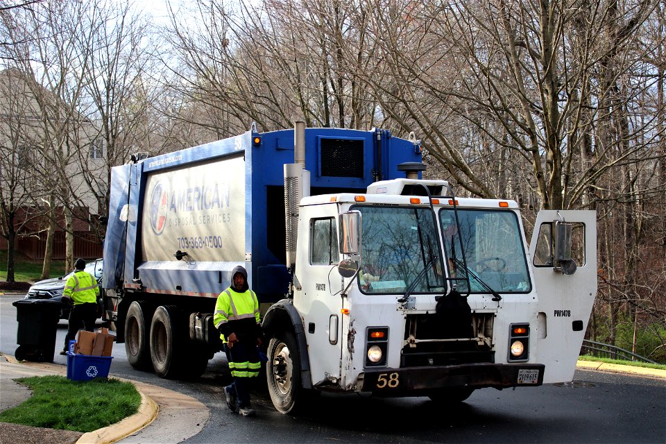 American Disposal truck 58 | Mack LE Heil DP5000