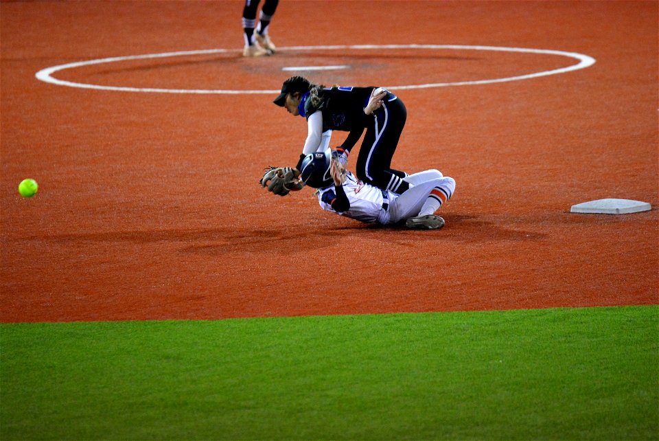 G town vs. Glenn