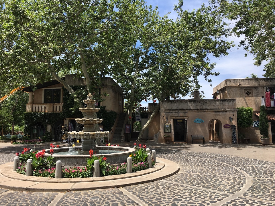 The Tlaquepaque Arts and Crafts Village in Sedona, Arizona