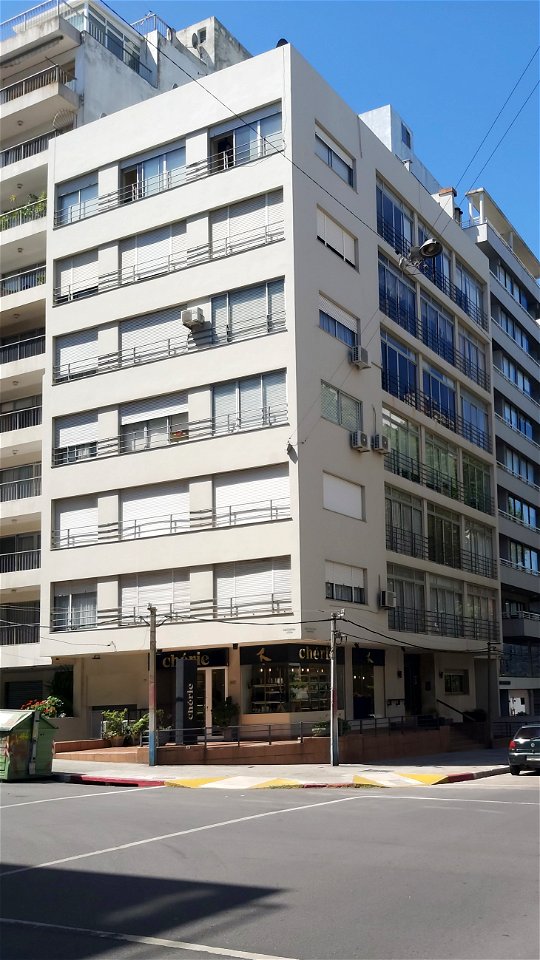 Edificio Ganahani (2)
