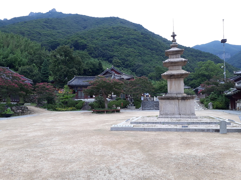 Three-story Stone Pagoda of Pyochungsa Temple, Miryang