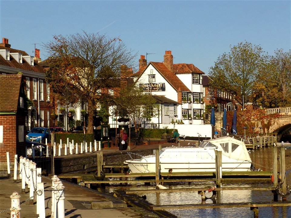 Henley 13