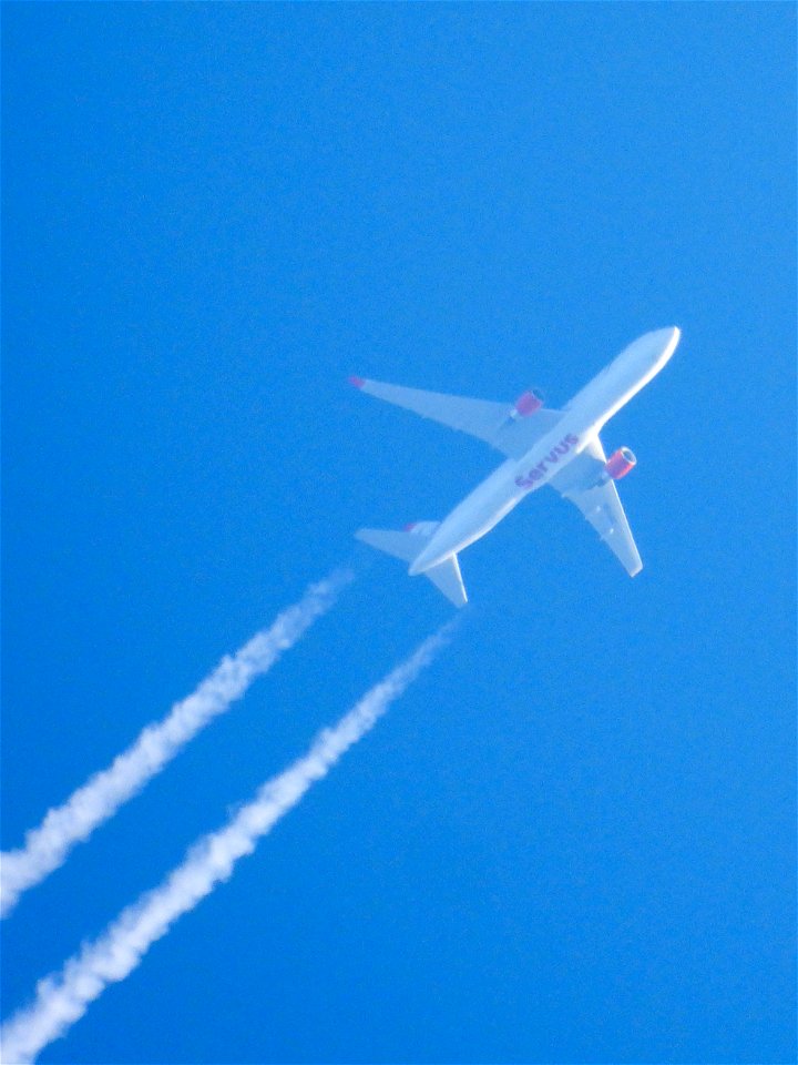 Servus plane photo