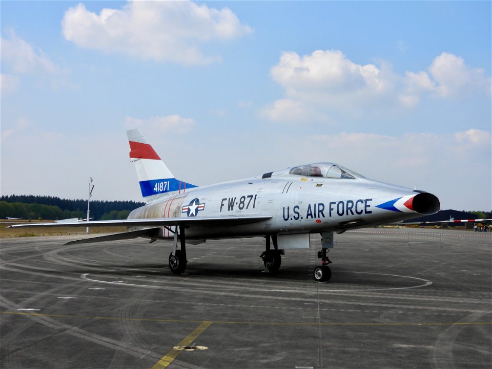 F-100 Super Sabre