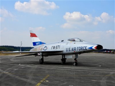F-100 Super Sabre photo