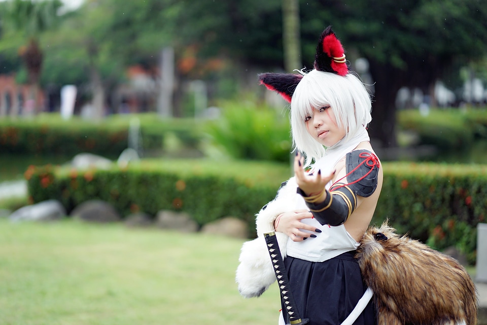 An unidentified Japanese anime cosplay pose