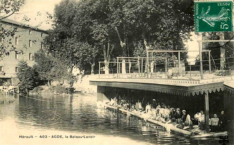 Agde.Bateau-lavoir