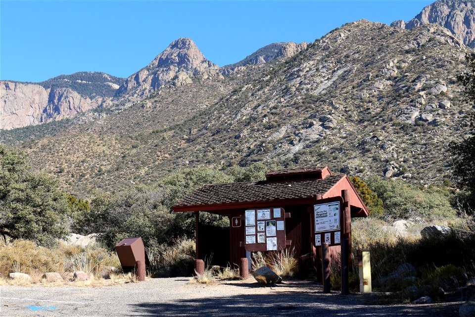 La Cueva Picnic Area
