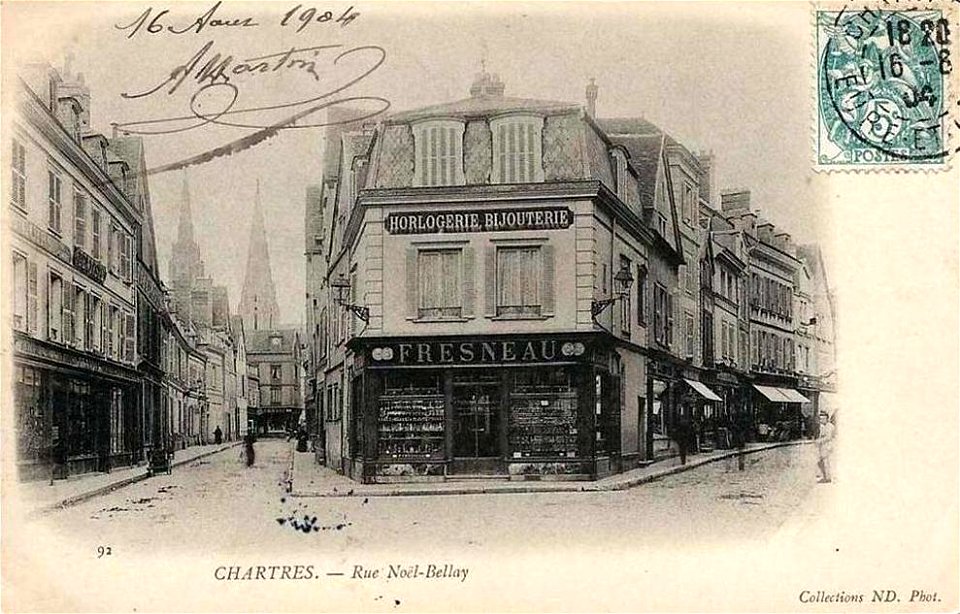 Chartres.Rue Noël-Bellay