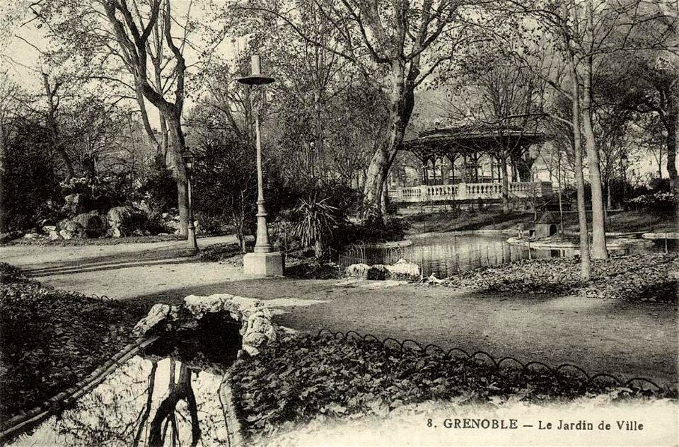 Grenoble.Jardin de ville vers 1921