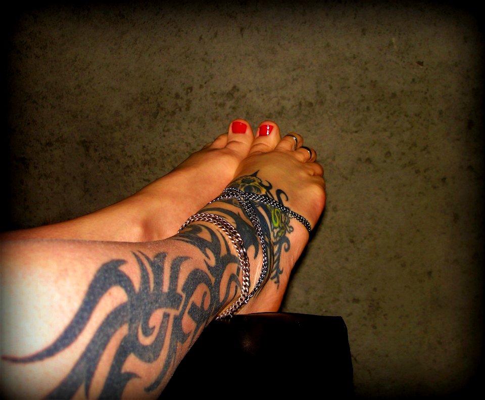 Timi's Bare Feet