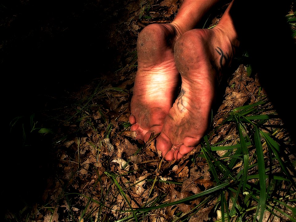 dirty male feet