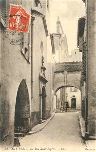 Antibes.Rue Saint-Esprit