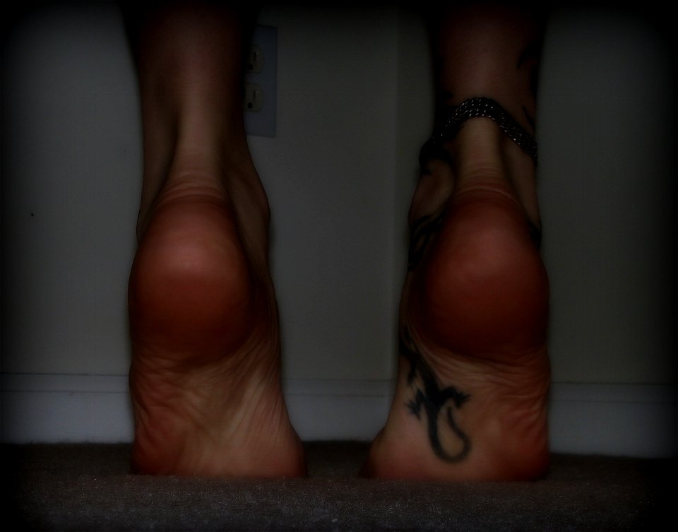 male bare feet