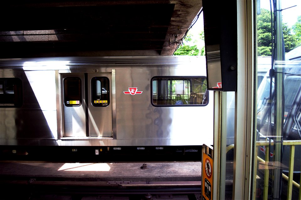 TTC Line1 TR At Eglinton West.