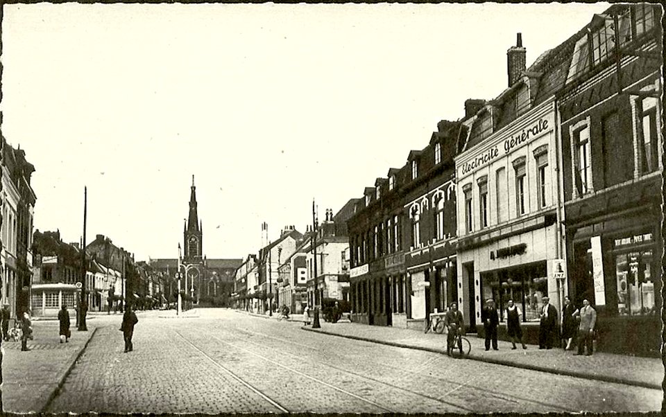 Croix (Nord).Rue de Lille.Église Saint-Martin de Croix