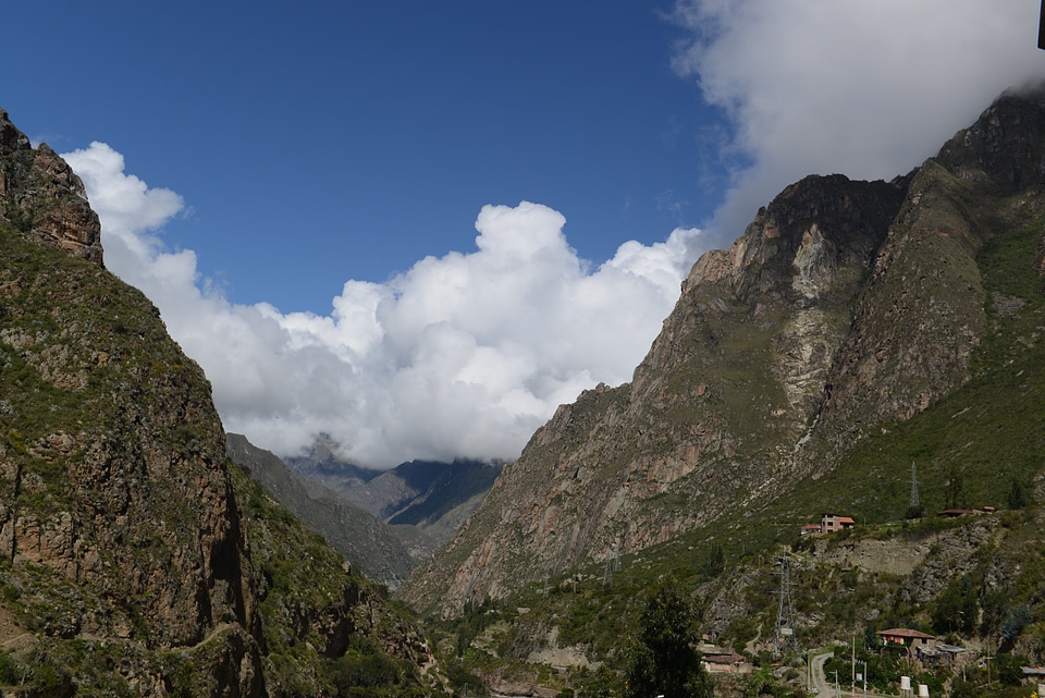 Inca Trail leading through the Andes to Machu Picchu
