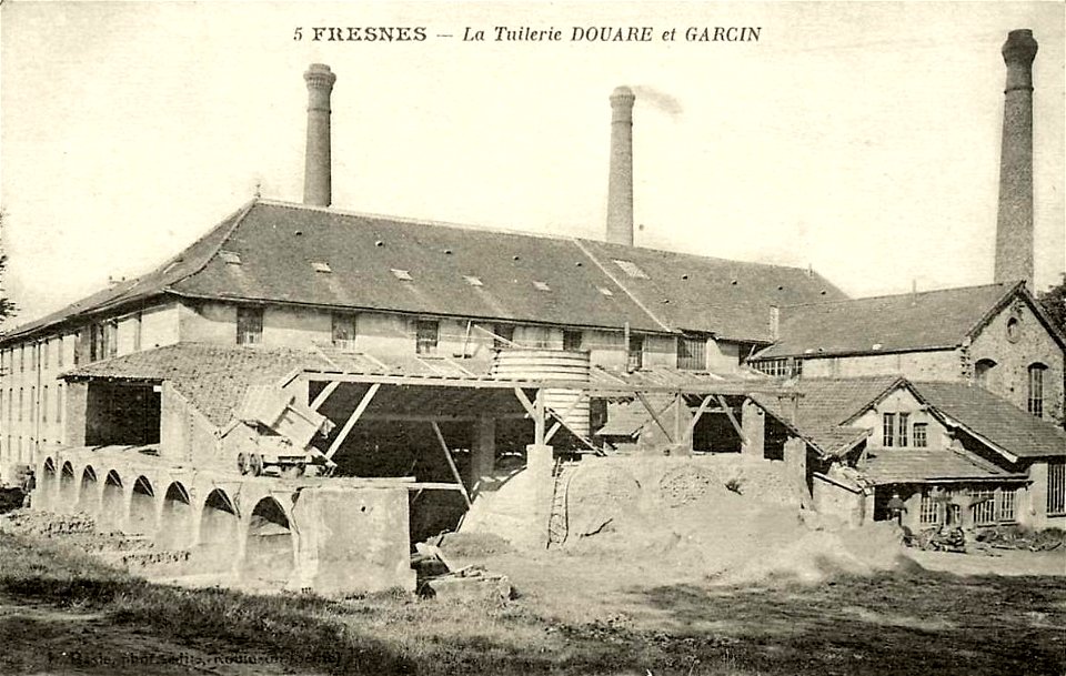 Fresnes (Val-de-Marne).Tuilerie Douare et Garcin