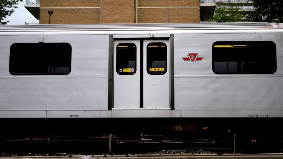 TTC Line1 TR idle at Davisville Yard. photo