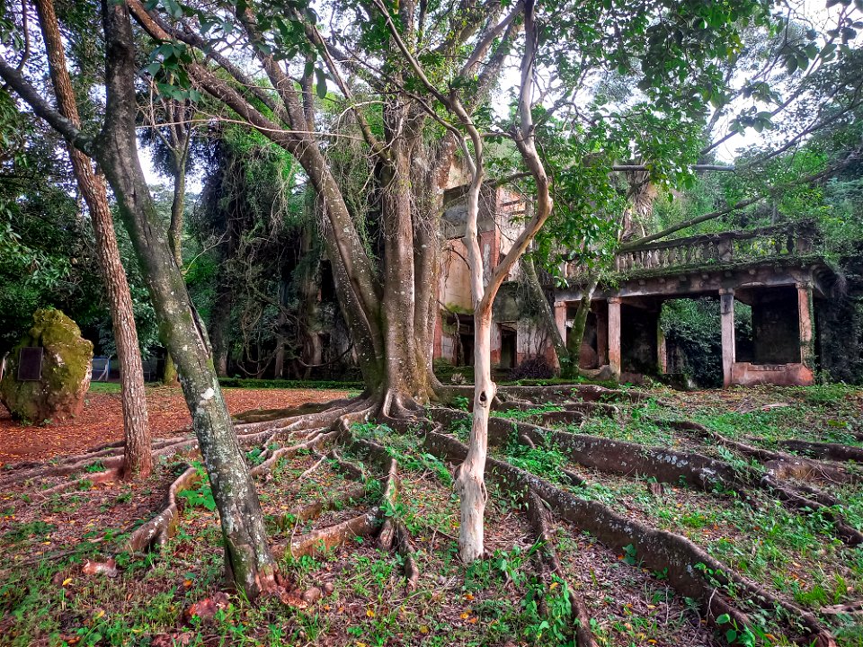 Ruínas Hotel Radio