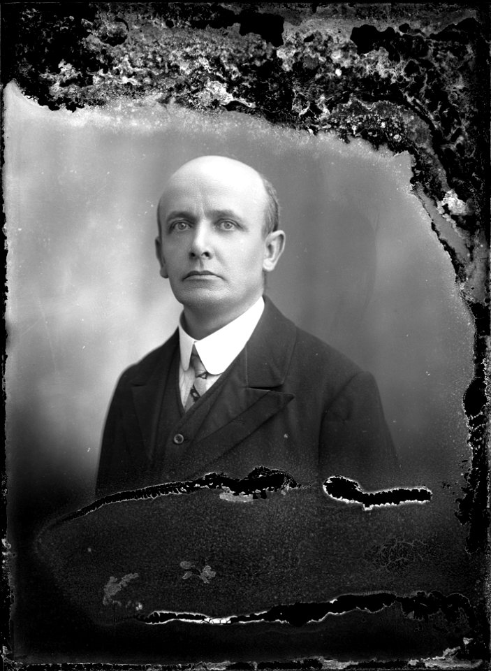 Gentleman, [n.d.]
