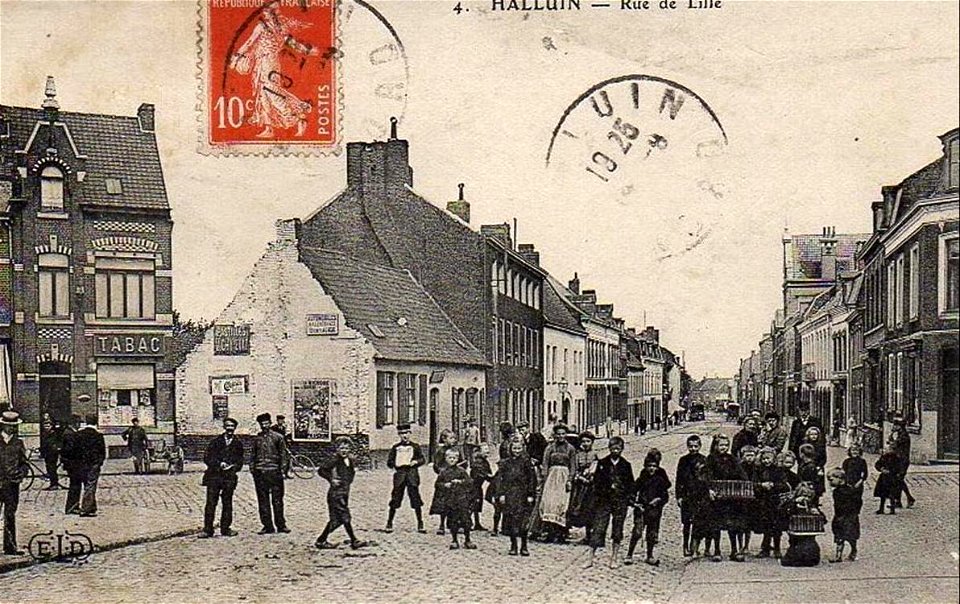 Halluin.Rue de Lille et attroupement