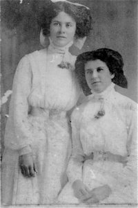 Portrait of two ladies; [n.d.] photo
