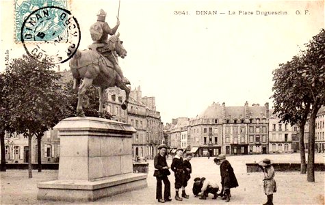 Dinan.Place Duguesclin.1904