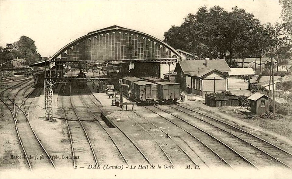Dax.Le hall de la gare